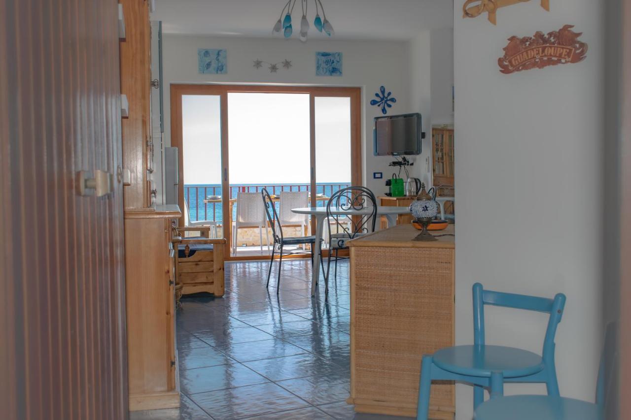 Beach House Acquamarina Letojanni Kültér fotó